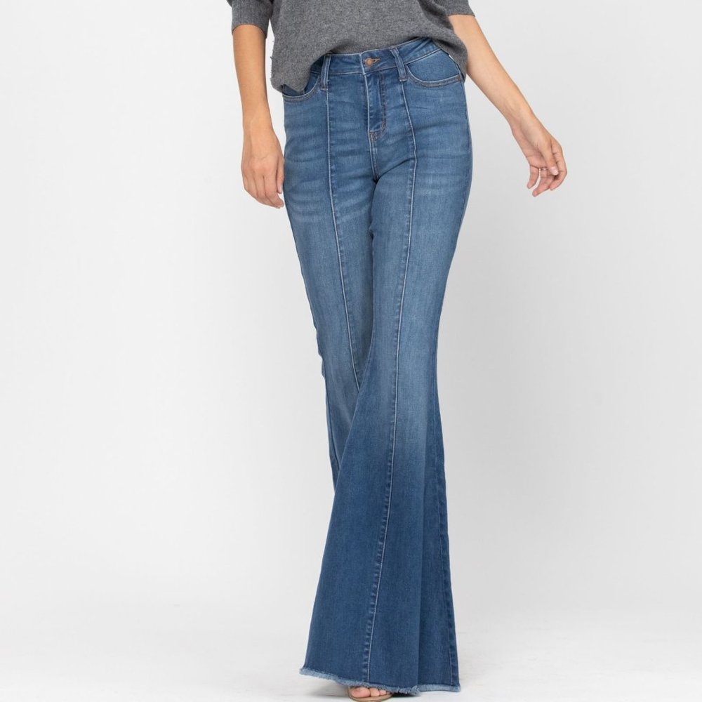 Judy Blue High Rise Super Flares 88204